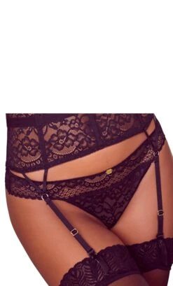 JETTE String »Velia«, Mit Zarter Spitze In Transparenter Optik