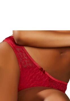 S.Oliver Stringtanga, Aus Schimmernder Jacquardspitze