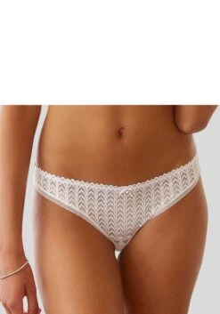 S.Oliver Slip, Aus Dezent Transparenter Spitze In Graphischer Optik